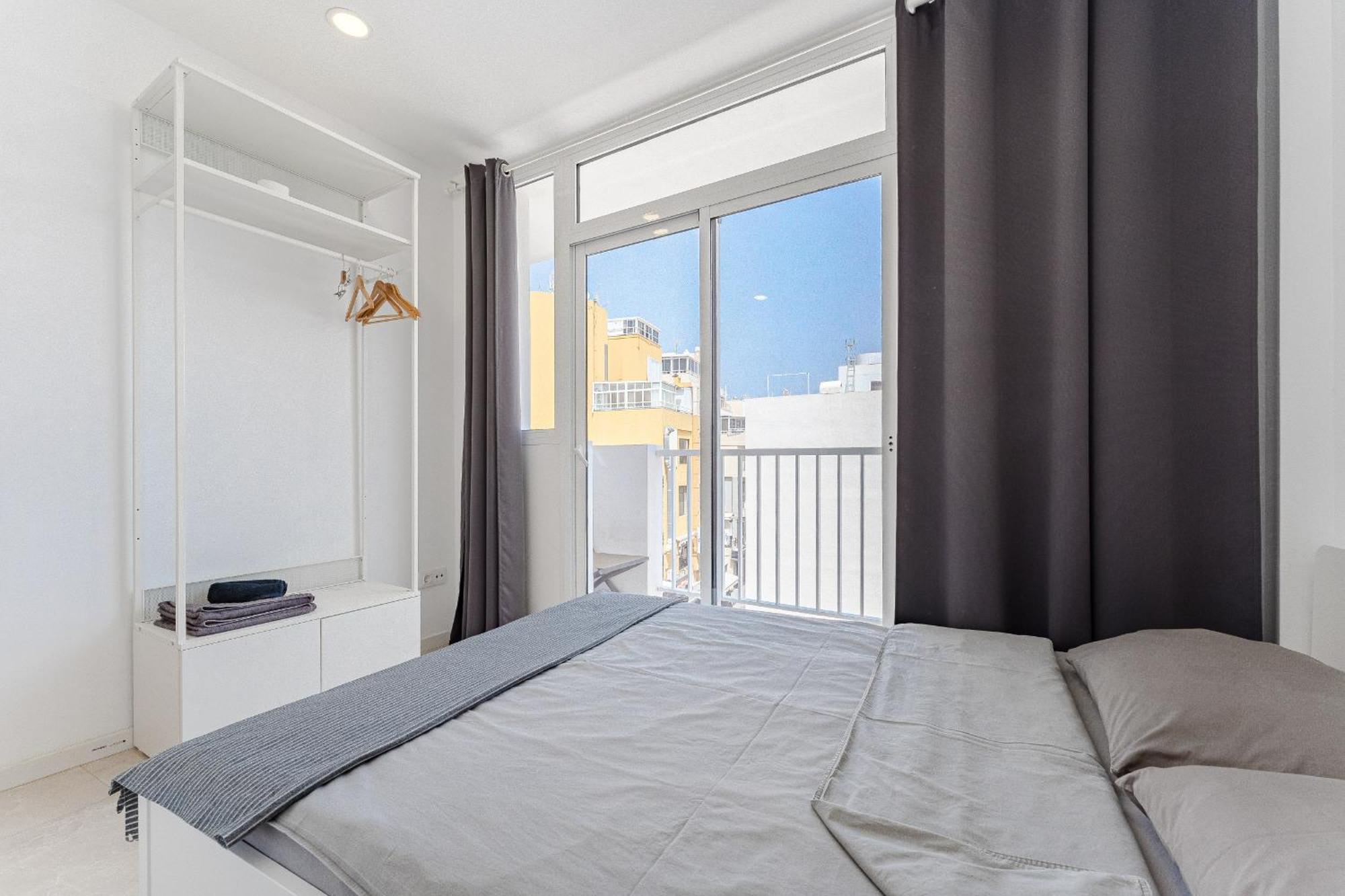 Few Steps From The Beach Hostel In Los Cristianos Arona  Exterior photo